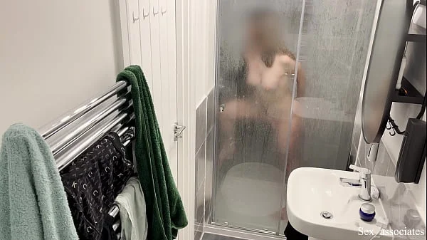 OMG! I didn't know arab girls do that. I caught a Muslim arab girl in hijab masturbating in the shower.